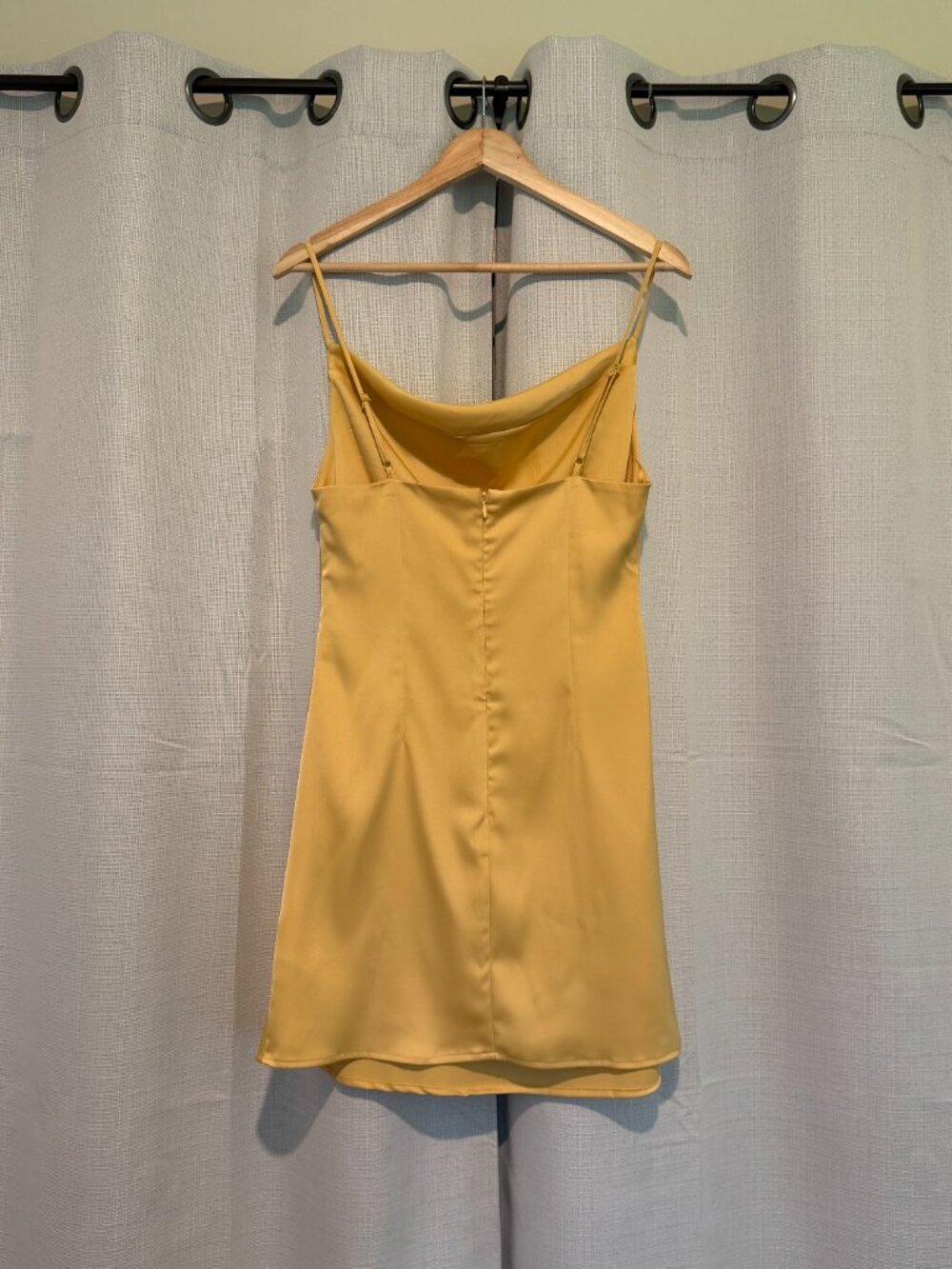Urban Outfitters Gold Satin Cowl Neck Mini Slip Dress Size M - Picture 3 of 8